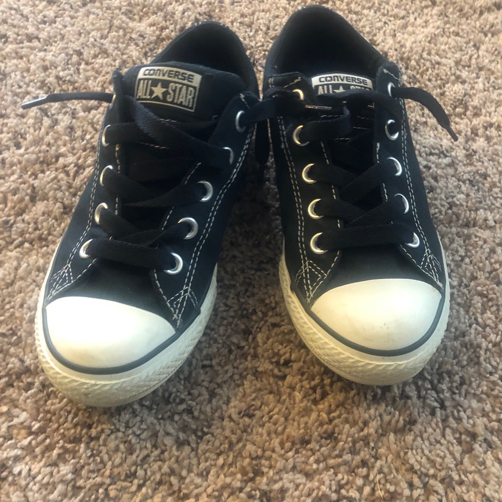 Converse tennis shoes